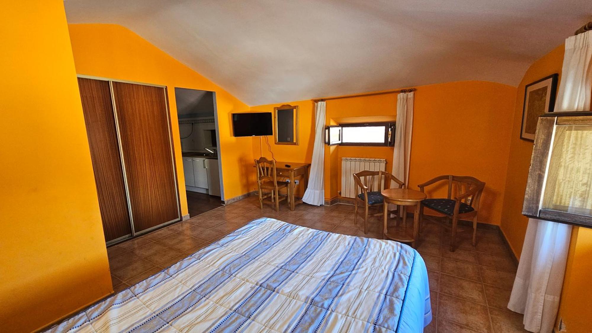 Hostal Albe Carrion De Los Condes Ngoại thất bức ảnh